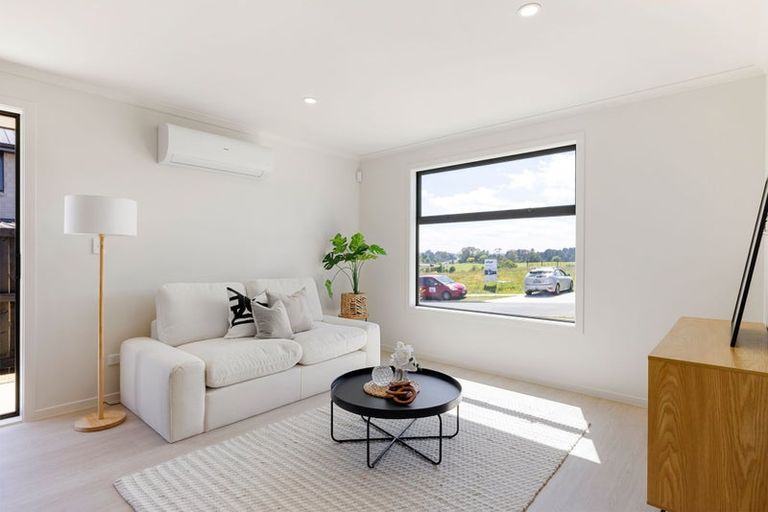 Photo of property in 10 Oralee Terrace, Peacocke, Hamilton, 3206