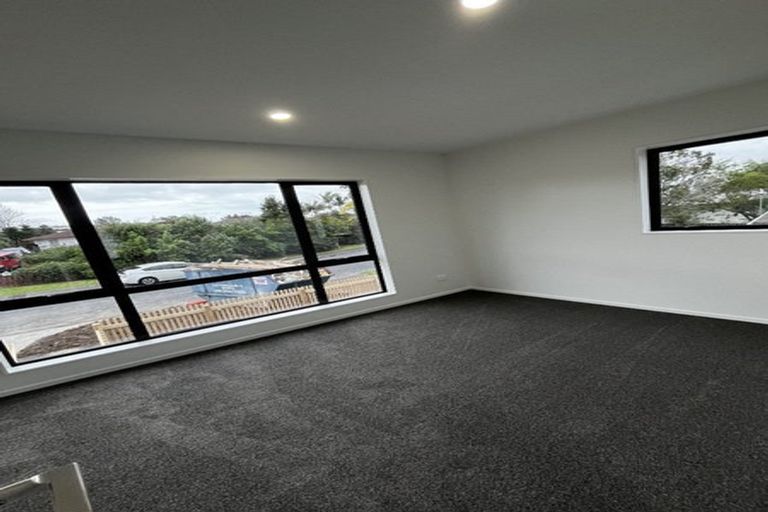 Photo of property in 18 Penfold Place, Henderson, Auckland, 0610