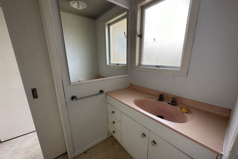 Photo of property in 5 Alexander Avenue, Papatoetoe, Auckland, 2025