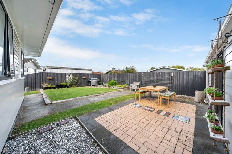 Photo of property in 6 Topeka Grove, Totara Park, Upper Hutt, 5018