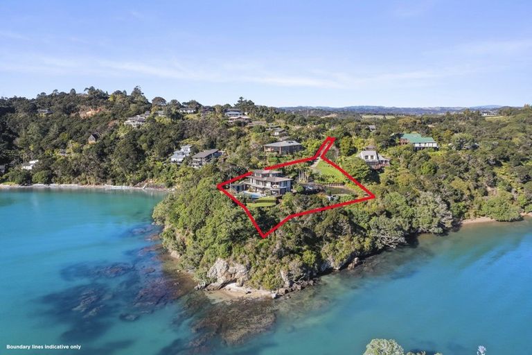 Photo of property in 18b Kaha Place, Russell, 0272