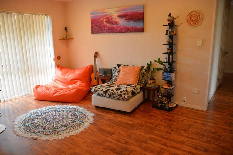 Photo of property in 9 Campile Close, East Tamaki, Auckland, 2016