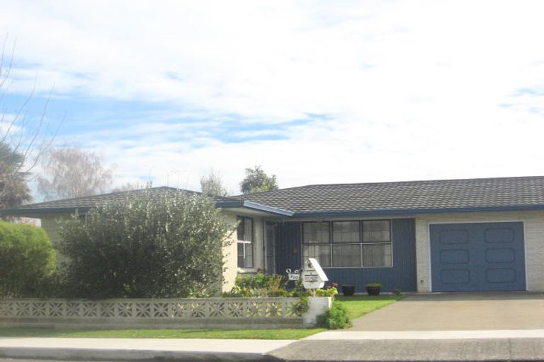 Photo of property in 2/700 Park Road North, Parkvale, Hastings, 4122