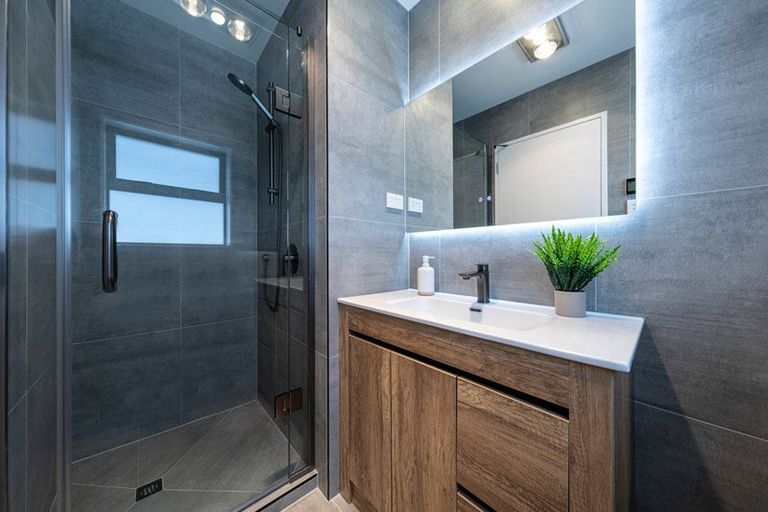 Photo of property in 3 Riroriro Road, Hobsonville, Auckland, 0616