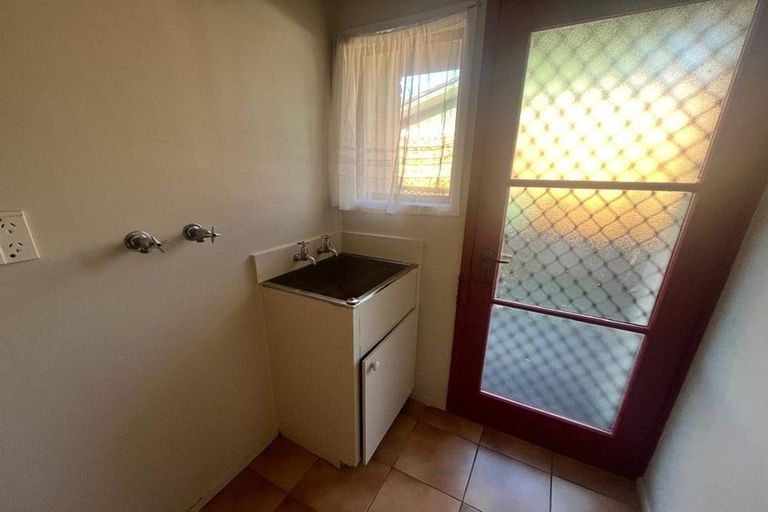 Photo of property in 12 Wairata Place, Te Atatu South, Auckland, 0610