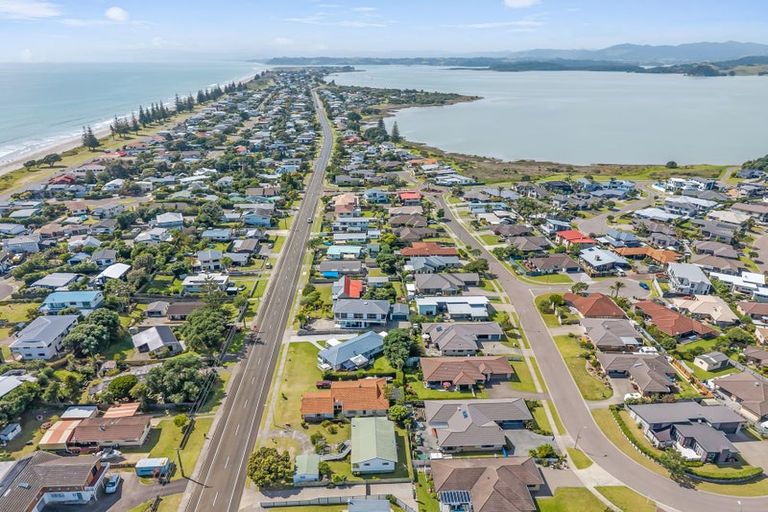 Photo of property in 84 Harbour Road, Ohope, 3121