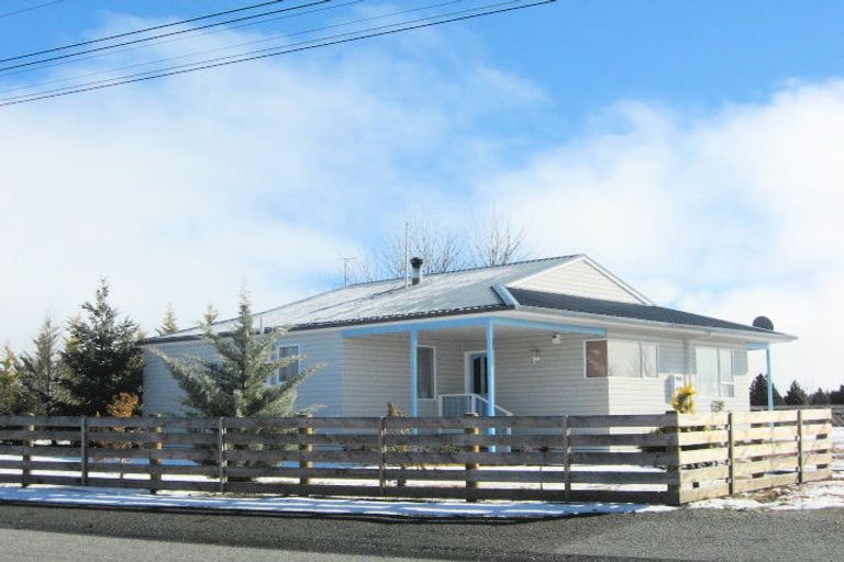 Photo of property in 194 Mackenzie Drive, Twizel, 7901