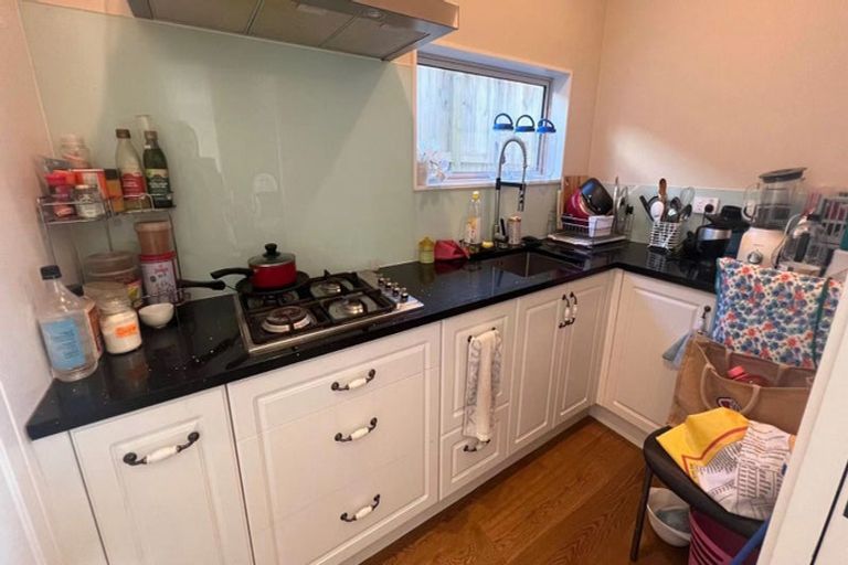 Photo of property in 1 Allegro Way, Oteha, Auckland, 0632