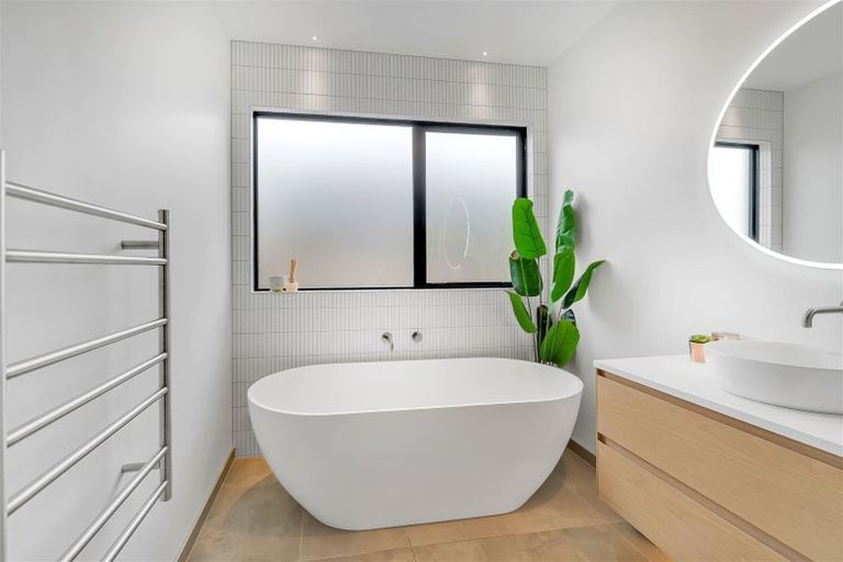 Photo of property in 10 Hazelnut Avenue, Prebbleton, 7604