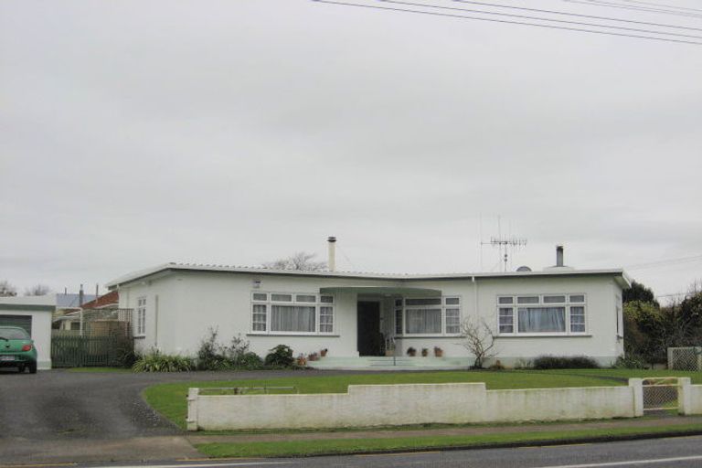 Photo of property in 363 Oxford Street, Levin, 5510