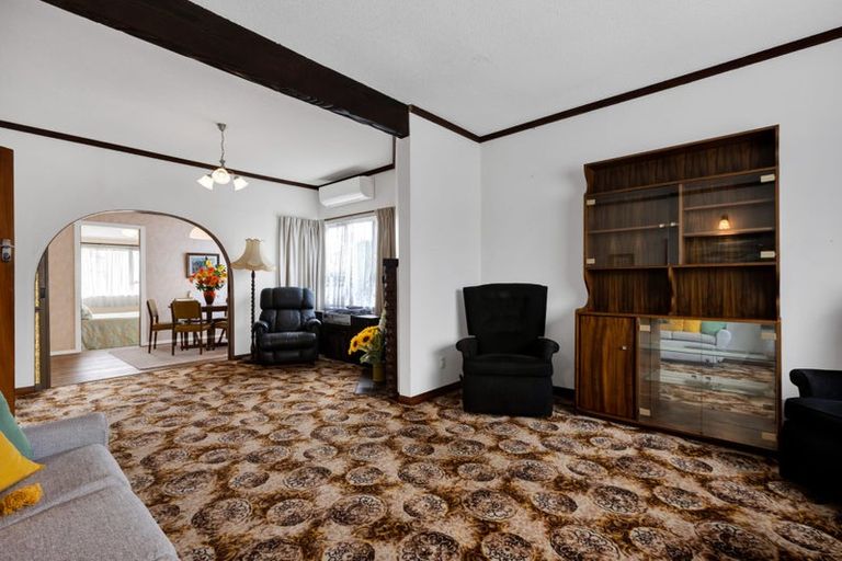 Photo of property in 12 Wicksteed Street, Vogeltown, New Plymouth, 4310