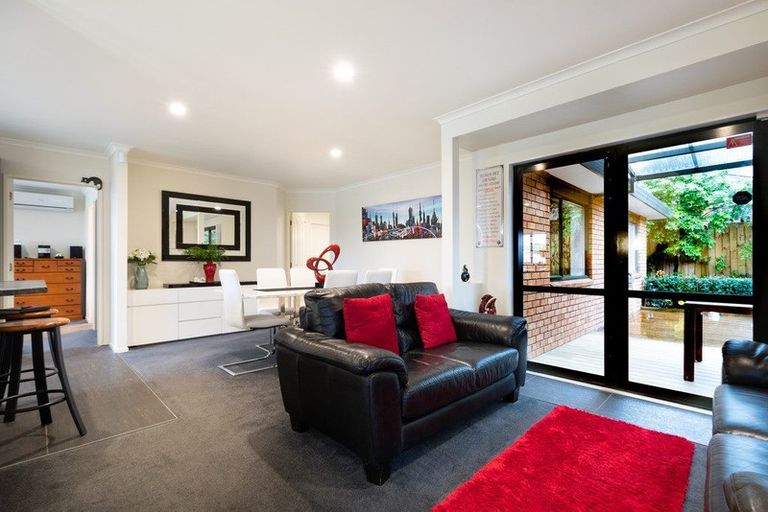 Photo of property in 13 San Marino Drive, Henderson, Auckland, 0612