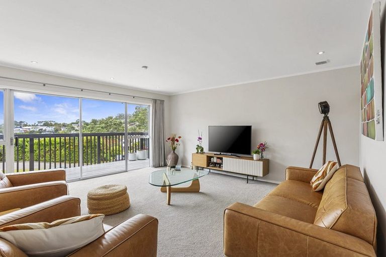 Photo of property in 26 Coromandel Crescent, Mairangi Bay, Auckland, 0630