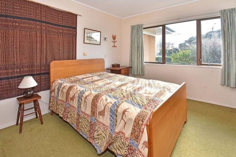 Photo of property in 1/32 Queen Street, Papakura, 2110