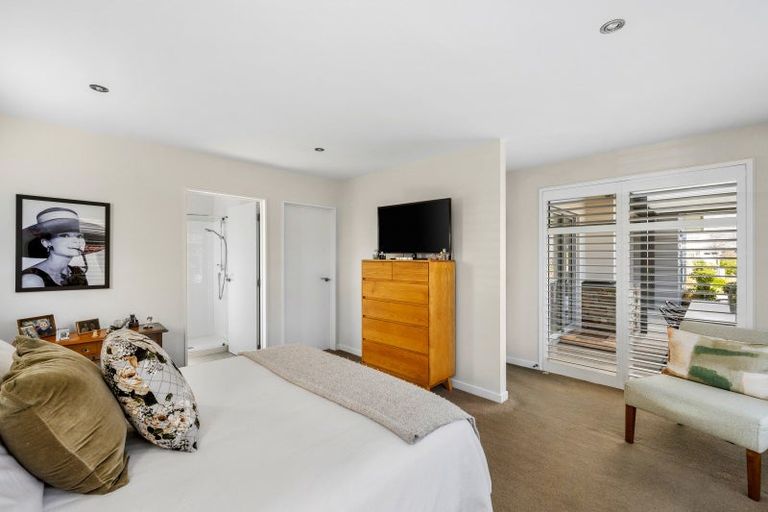 Photo of property in 4 Sunnyside Lane, Wanaka, 9305