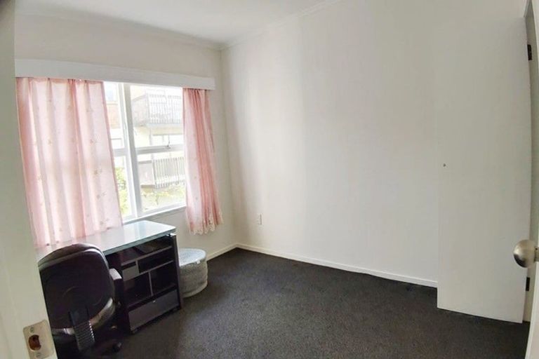 Photo of property in 3/7 Newhaven Terrace, Mairangi Bay, Auckland, 0630