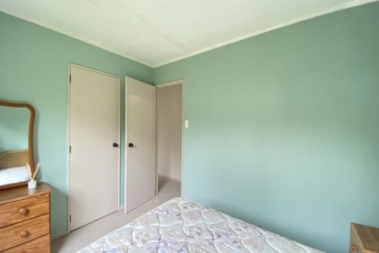 Photo of property in 2/16 Seabrook Avenue, New Lynn, Auckland, 0600