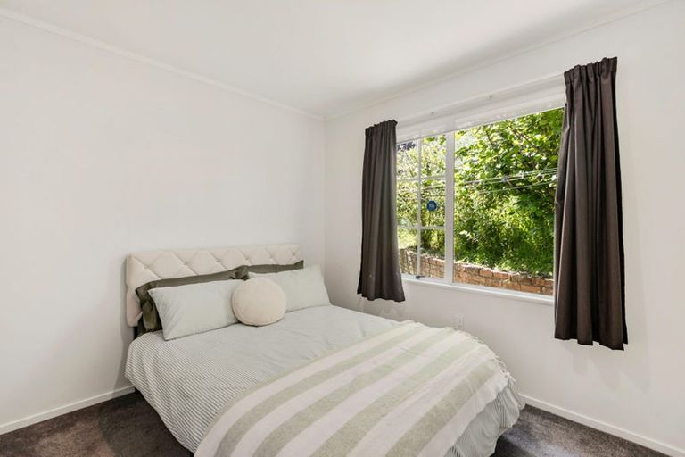 Photo of property in 6 Erskine Close, Island Bay, Wellington, 6023