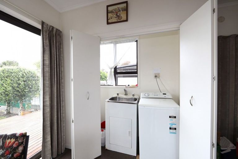 Photo of property in 807 Oxford Street, Saint Leonards, Hastings, 4120