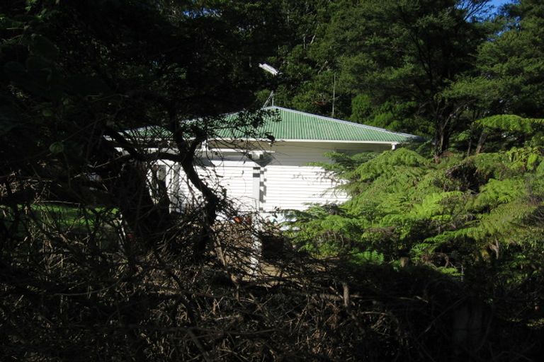 Photo of property in 291 Huia Road, Titirangi, Auckland, 0604