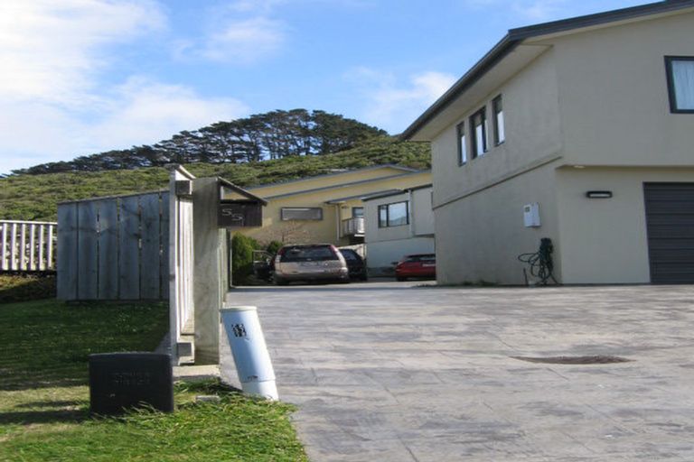 Photo of property in 55 Meadowcroft Grove, Johnsonville, Wellington, 6037