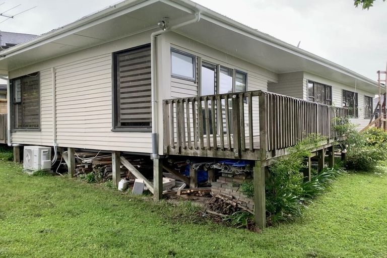 Photo of property in 11a Whitney Street, New Windsor, Auckland, 0600