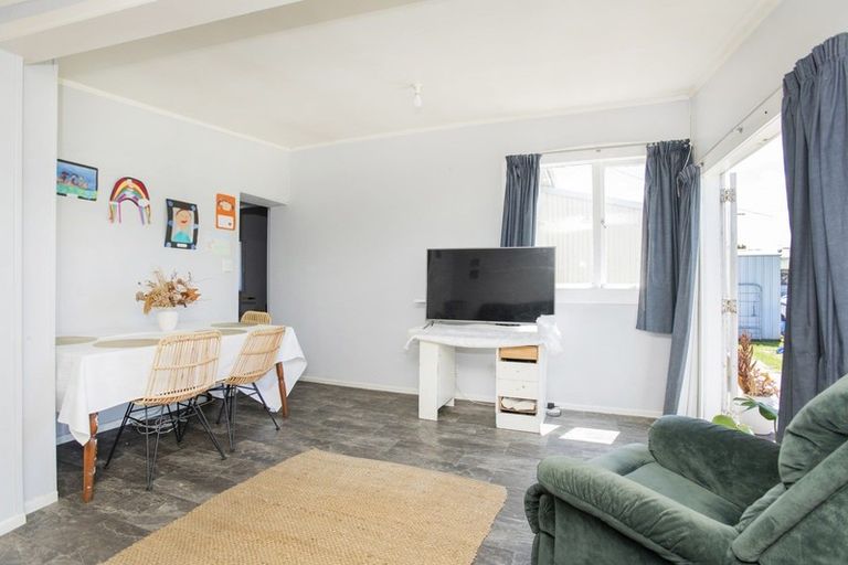 Photo of property in 38 Andrew Street, Elgin, Gisborne, 4010