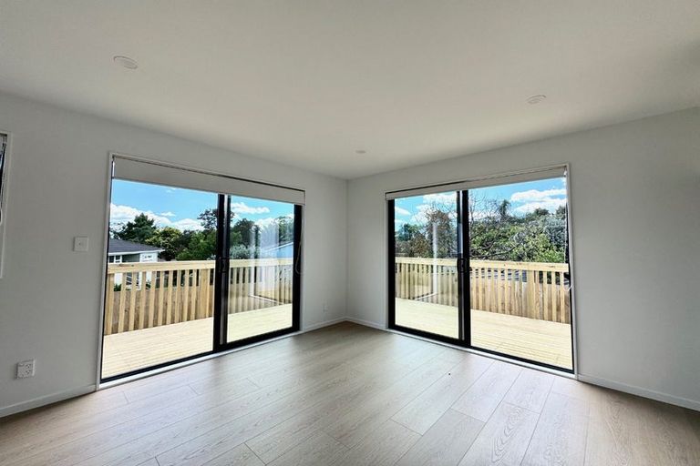 Photo of property in 30e Mack Place, Red Hill, Papakura, 2110