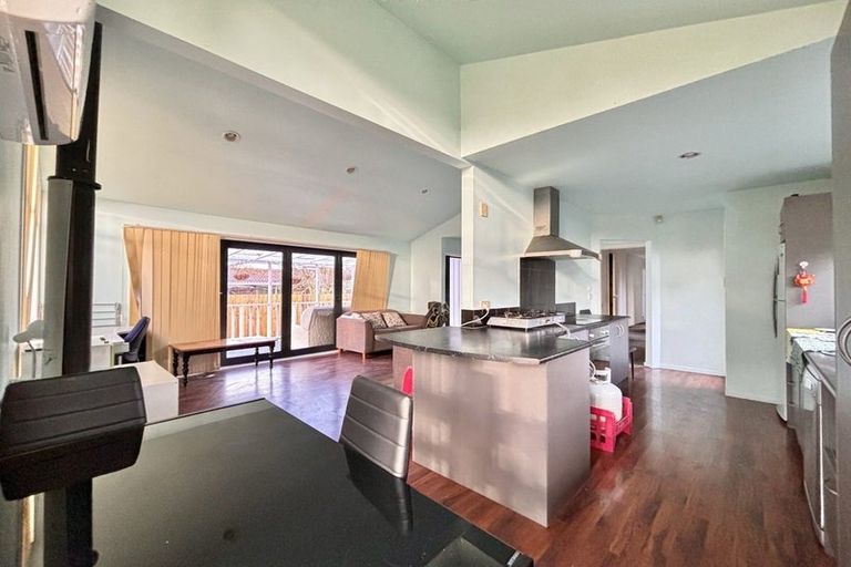 Photo of property in 4 Tabitha Crescent, Henderson, Auckland, 0612