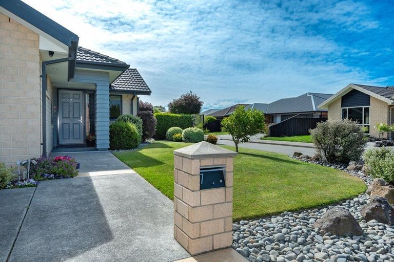 Photo of property in 7 Fredrica Lane, Heathcote Valley, Christchurch, 8022