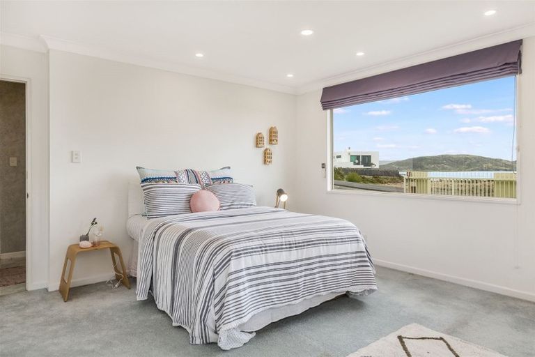 Photo of property in 13 Moana Road, Plimmerton, Porirua, 5026