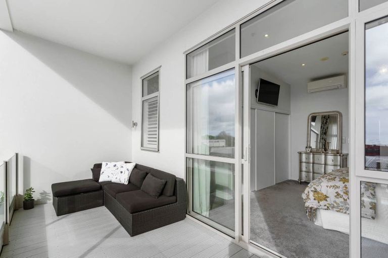 Photo of property in 215/24 Wellington Street, Howick, Auckland, 2014