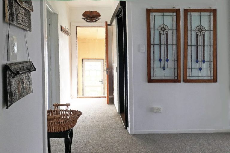 Photo of property in 14 Wainamu Road, Raglan, 3297