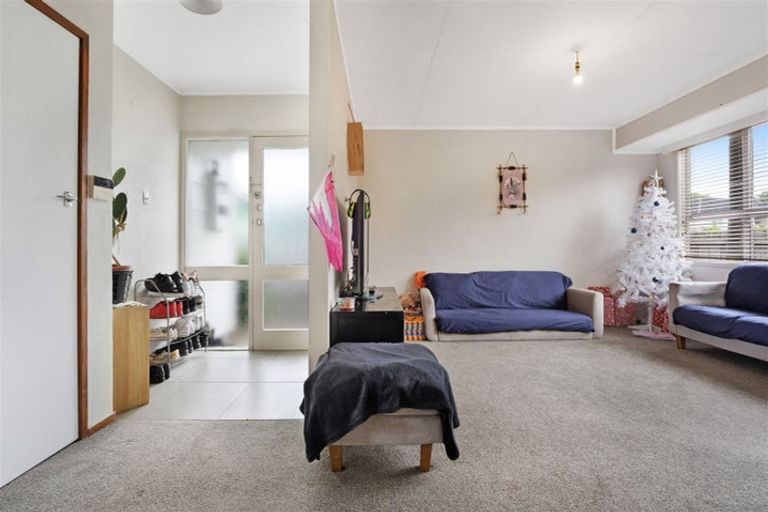 Photo of property in 91 Arimu Road, Papakura, 2110