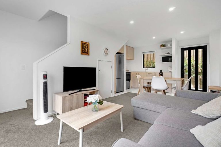 Photo of property in 6/137 View Road, Sunnyvale, Auckland, 0612