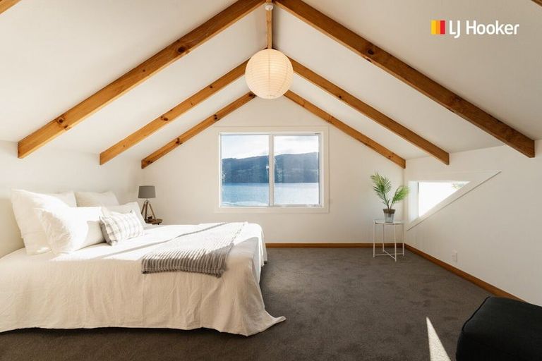 Photo of property in 6 Marion Street, Macandrew Bay, Dunedin, 9014