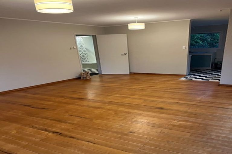 Photo of property in 1/38 Lynden Avenue, Hillcrest, Auckland, 0627