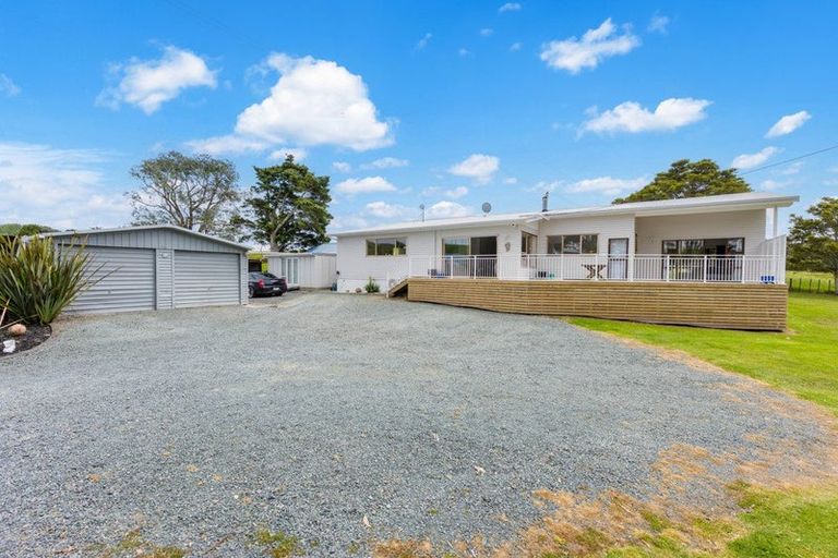 Photo of property in 3135 Kaipara Coast Highway, Glorit, Warkworth, 0984
