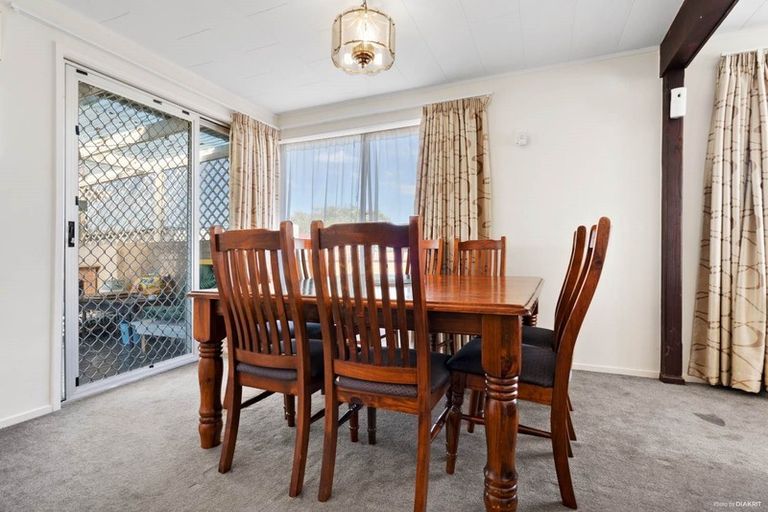 Photo of property in 146 Cascades Road, Pakuranga Heights, Auckland, 2010