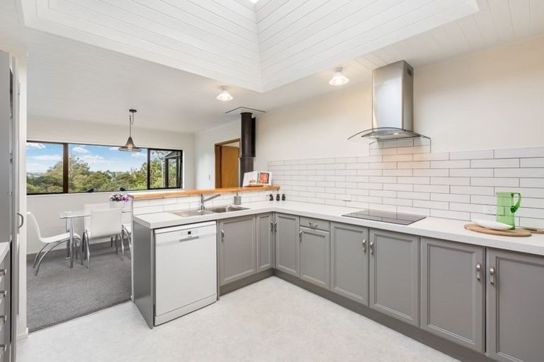 Photo of property in 2/26 Dudding Avenue, Northcote, Auckland, 0627