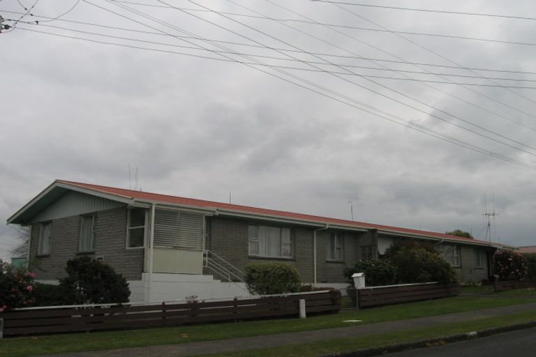 Photo of property in 27 Hall Road, Matua, Tauranga, 3110