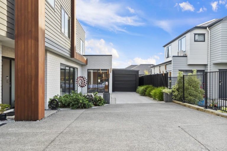 Photo of property in 13/15 Onukutara Place, Huntington, Hamilton, 3281