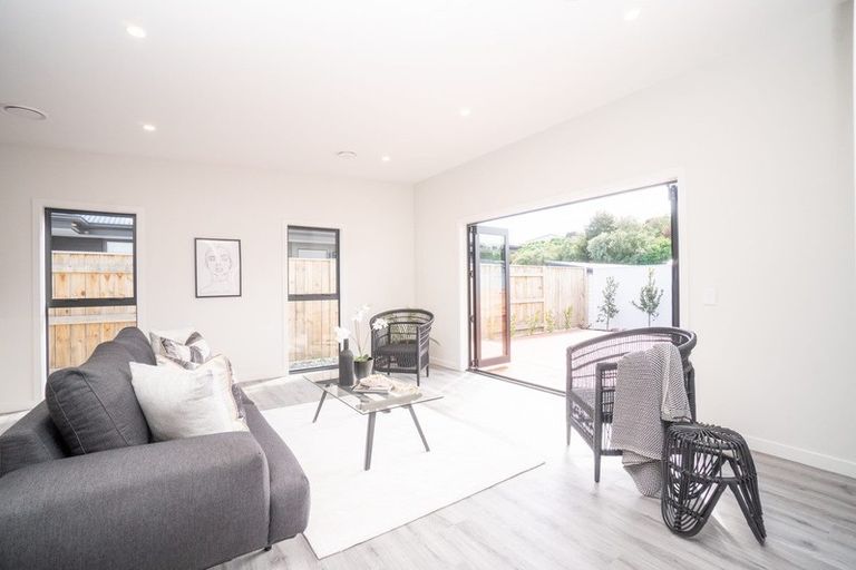 Photo of property in 28 Freedom Drive, Kelvin Grove, Palmerston North, 4414