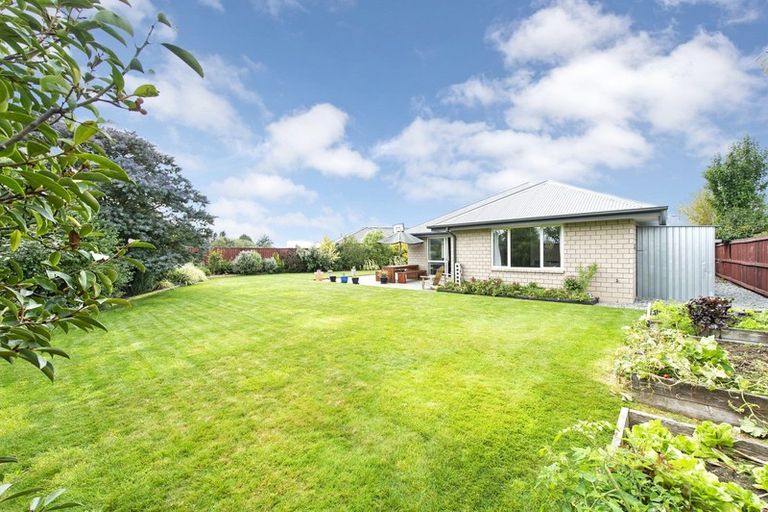 Photo of property in 55 Huntingdon Drive, Rangiora, 7400