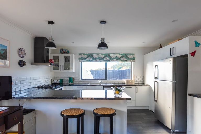 Photo of property in 25 Copinsha Street, Palmerston, 9430