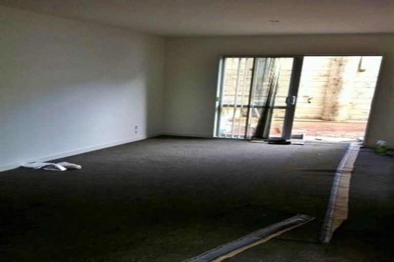 Photo of property in 12a Withers Road, Glen Eden, Auckland, 0602