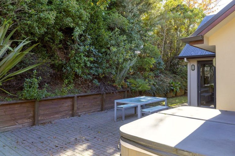 Photo of property in 214 Mapara Road, Acacia Bay, Taupo, 3385