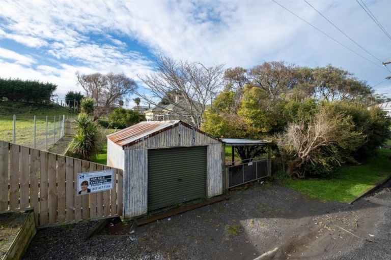 Photo of property in 48 North Street, Eltham, 4322