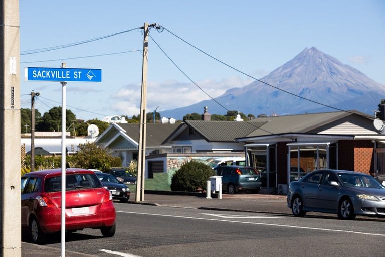 Photo of property in 23a Sackville Street, Martinborough, 5711