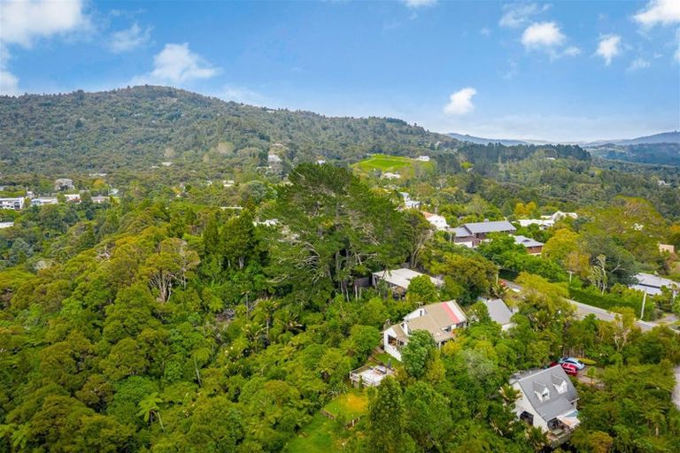 Photo of property in 1094 Scenic Drive North, Swanson, Auckland, 0816